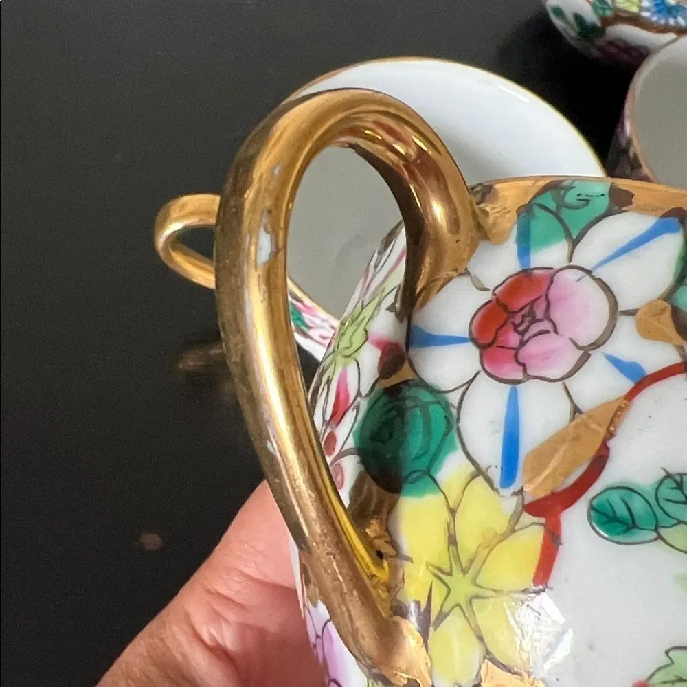 Set of 4 vintage Chinese tea cups